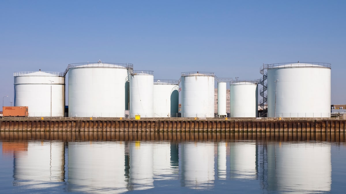 Gasspeicher am Hafen