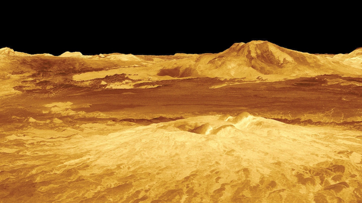 Radaraufnahmen der NASA-Sonde „Magellan“ deuten auf eine gewaltige Lava-Röhre unter der Oberfläche der Venus hin.