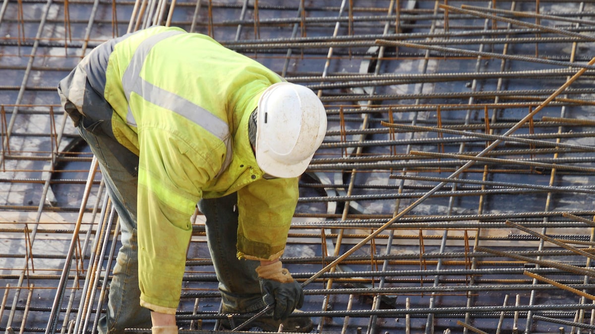 Bauarbeiter auf einer Baustelle